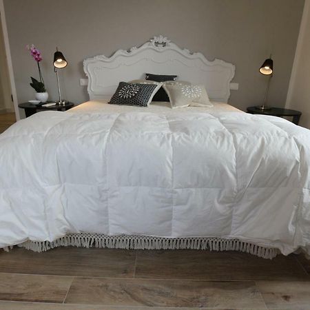 Al 32 B&B Massa Marittima Exteriör bild
