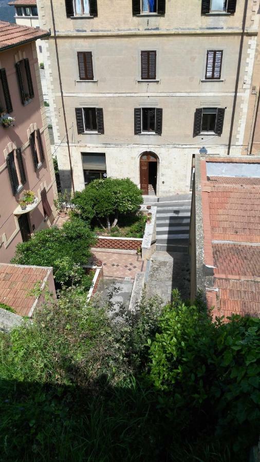 Al 32 B&B Massa Marittima Exteriör bild