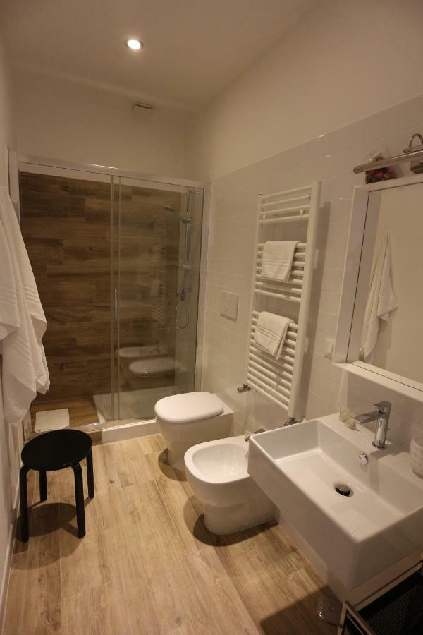 Al 32 B&B Massa Marittima Exteriör bild