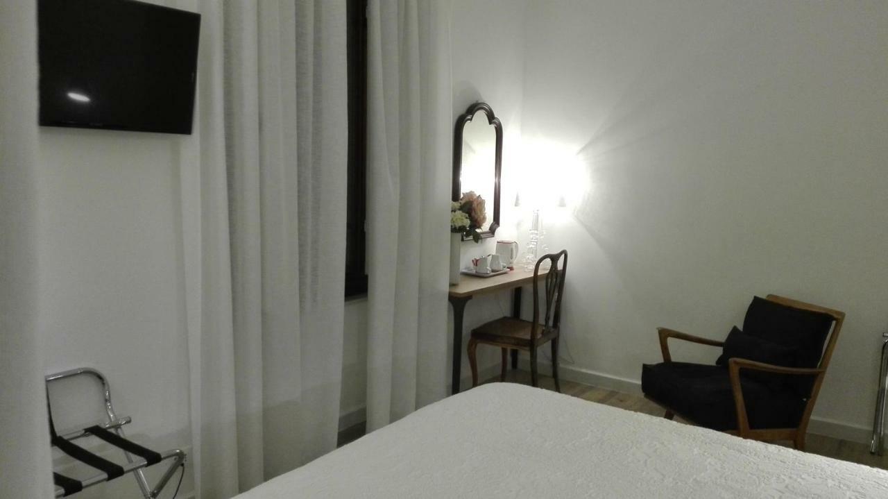 Al 32 B&B Massa Marittima Exteriör bild